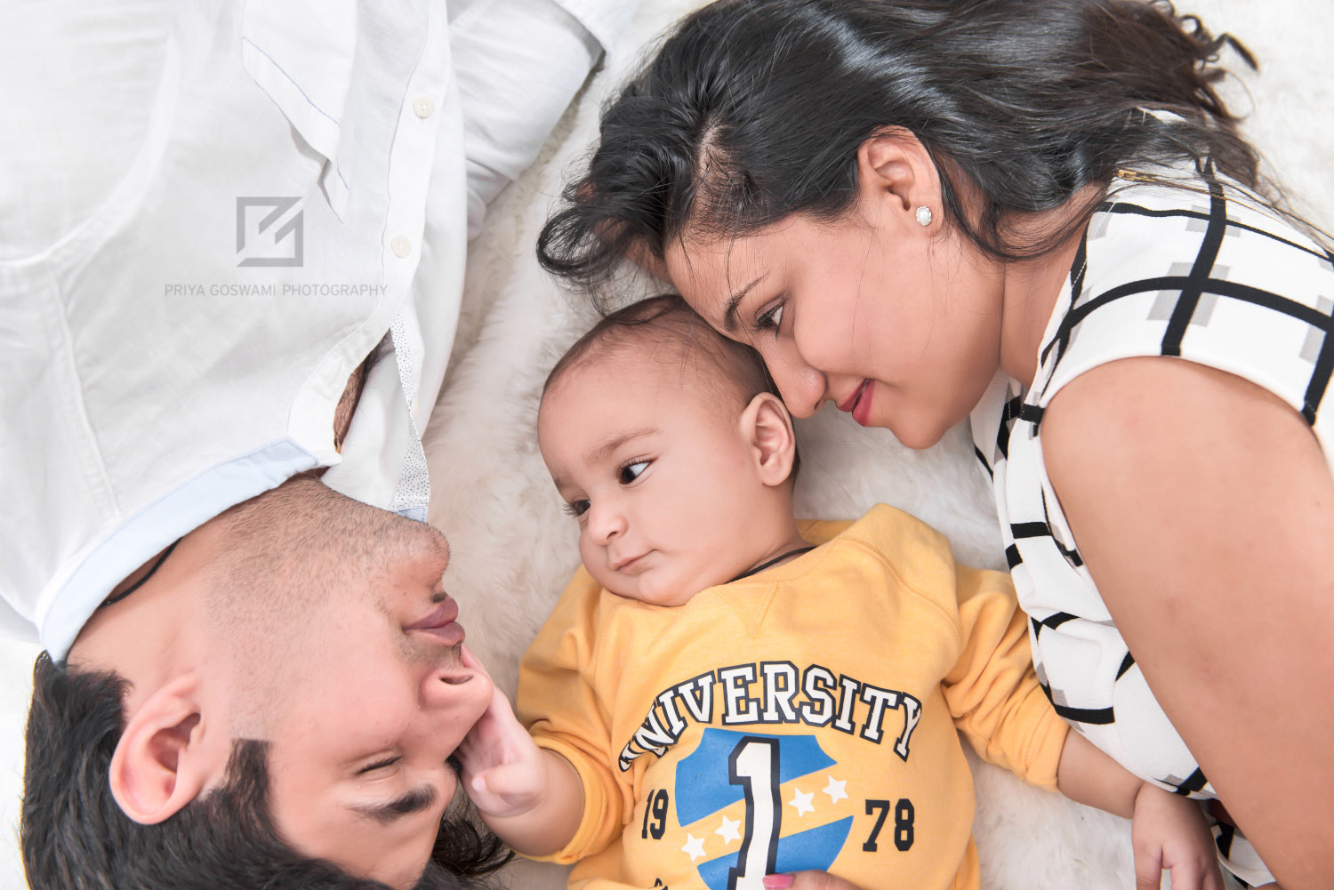 Top 10 Tips for Family Photo Poses