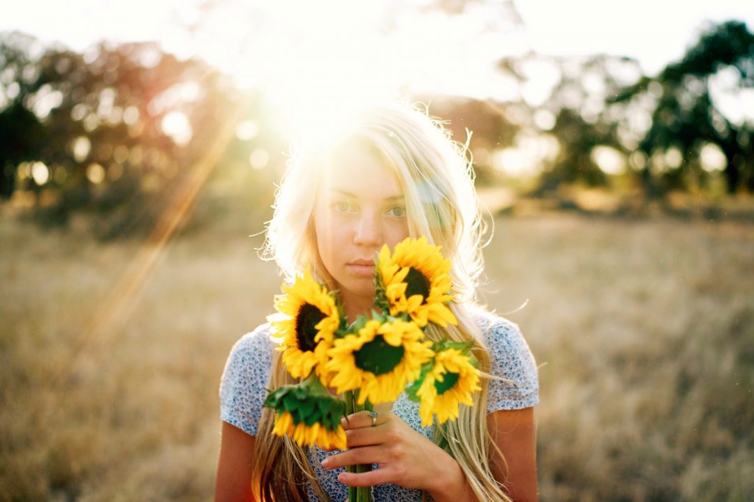 The Natural Light Photography Guide for Beginners | Photojaanic
