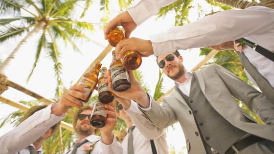 groomsmen wedding photography poses