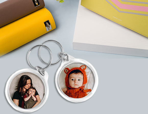 Custom photo keychain of mom and baby