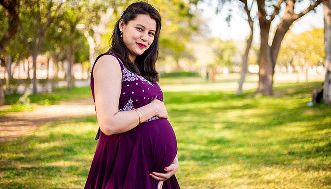 Incredible Outdoor Maternity Photoshoot Ideas!